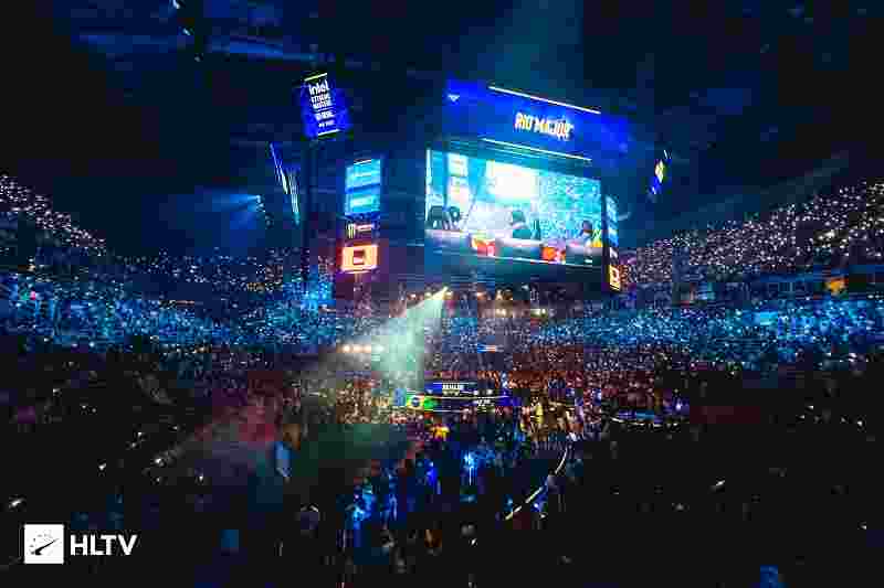 里程碑：Crisp达成LPL700出场成就