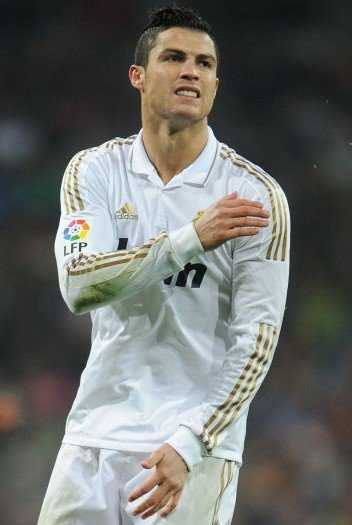 阿尔特塔：孔帕尼做什么都会很出色，他干得这么好我非常开心（阿尔特塔盛赞孔帕尼：无论做什么都很出色，他的成功让我很开心）